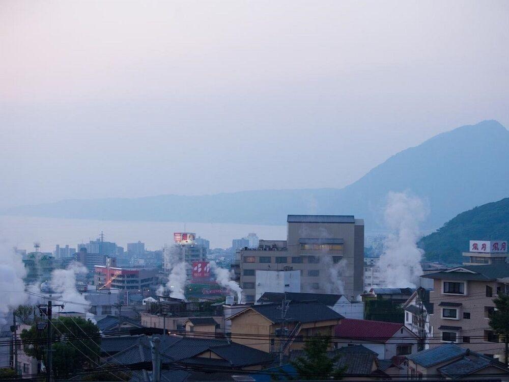 Yumoto Miyoshi Hotel Beppu Bagian luar foto